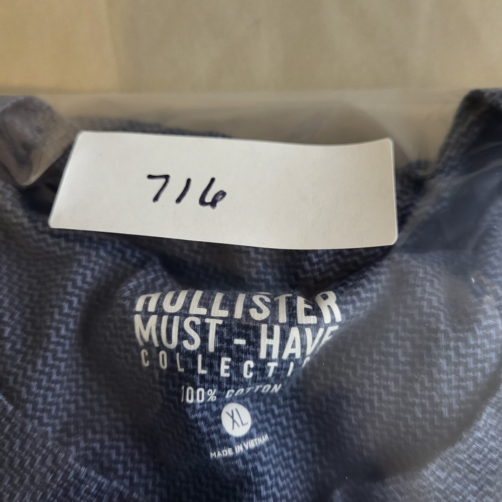 Hollister Mens XL Blue Textured T Shirt Short Sleeve Crew Neck Logo 100% Cotton - Picture 5 of 5